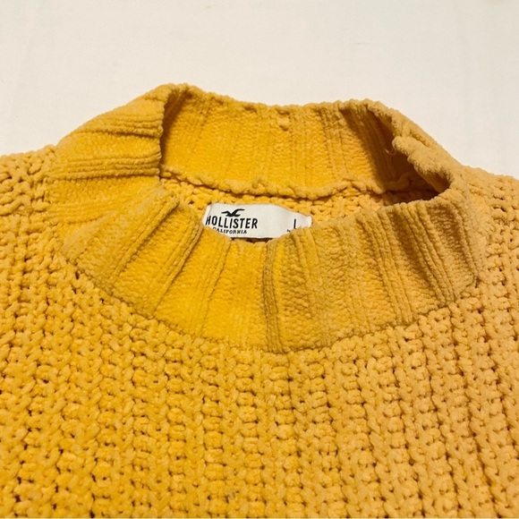 Hollister Chunky Cropped Yellow Sweater Womens Size Large - Picture 2 of 16